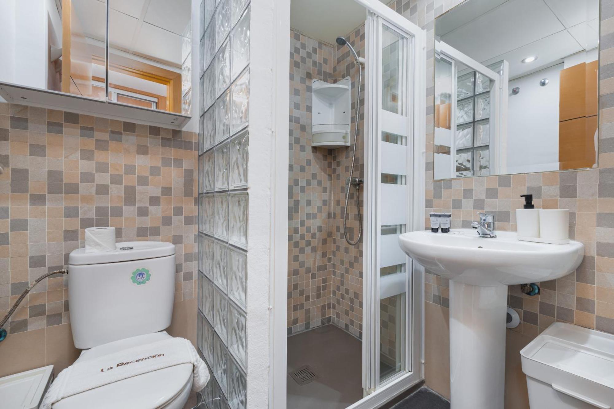 C55 Cosy Apartment Close To The Beach マラガ エクステリア 写真